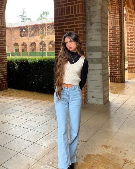 Bell Bottom Jeans Outfit, High Waisted Baggy Jeans, Jeans Grunge, Jeans Pacsun, Best Casual Outfits, High Rise Style, Shop Light, Trendy Fall Outfits, Grunge Style