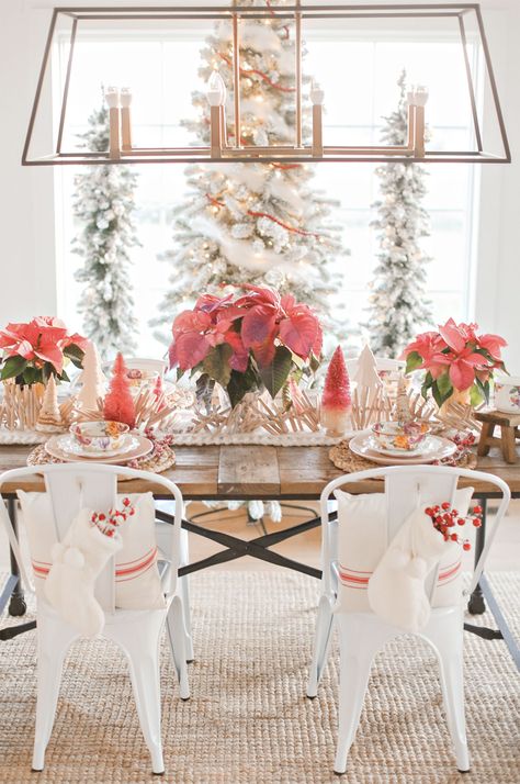 Influencer Trip, Floral Tablescapes, Nina Williams, Tablescapes Christmas, Pink Poinsettia, Coastal Farmhouse Style, Pink Dinner Plates, Holiday Tablescape, Post Holiday