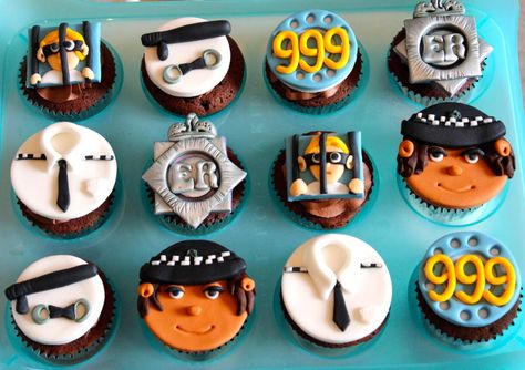 police cupcakes - Cake by nicola thompson Police Cupcakes Ideas, Police Cupcakes, Police Car Cakes, Police Birthday Cakes, Cop Cake, Police Cake, Police Officer Birthday, Police Cakes, 40th Birthday Themes