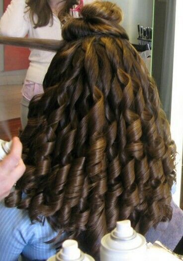 Big Curls For Long Hair, Sausage Curls, Ringlets Hair, Night Hair, Hair Doctor, Cheerleading Hairstyles, Night Hairstyles, Bouffant Hair, Cheer Hair