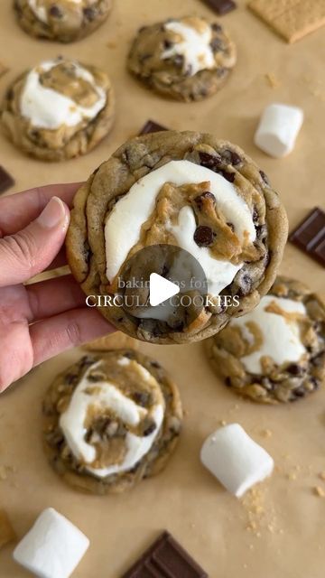 Hajar Larbah on Instagram: "One of my favorite hacks I’ve shown over the years but just love it so much, I keep sharing! I had to try the s’mores cookies I’ve been seeing all over TikTok 🍪 will be sharing the recipe video next!

#recipe #cookies #baking #smores #viral #dessert #foodie #food #foodblog #foodstagram #yummy #eeeeeats #cooking" Cookie Monster Cookies Tiktok, S’more Cookie, S’more Cookies Videos, S’mores Cookies Tiktok, S’mores Stuffed Cookie, Recipe Cookies, Smores Cookies, Cookies Baking, Foodie Food