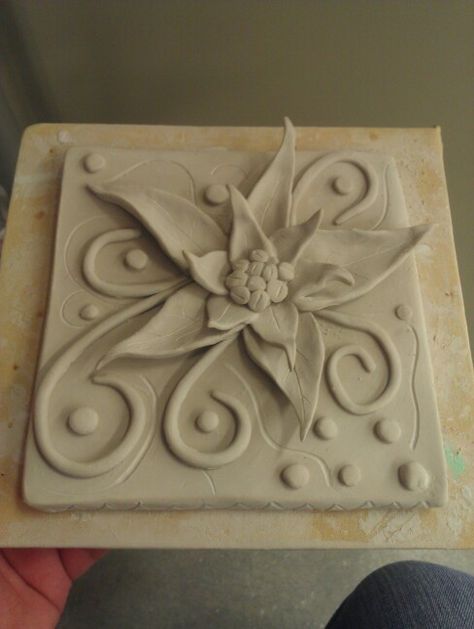 Flower Clay Tiles Design, Surrealism Ceramics Ideas, Ceramic Flower Tiles, Tile Relief Ceramics, Clay Tile Art Ideas, Tile Ceramic Ideas Art, Clay Tile Ideas Ceramic Art, Ceramics Tile Ideas, Tile Pottery Ideas