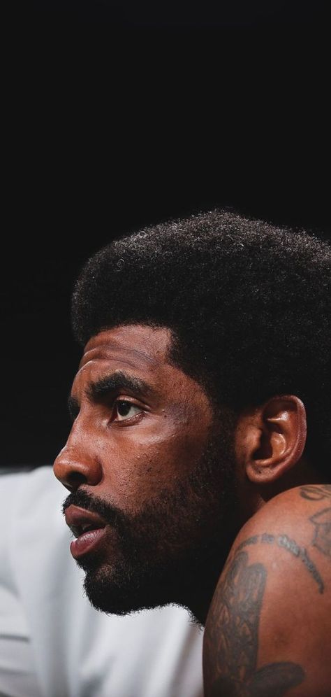 Irving Wallpapers, Basketball Players Nba, High School Advice, Nba Wallpapers, Sports Aesthetic, Nba Pictures, Pop Art Wallpaper, Kyrie Irving, Brooklyn Nets