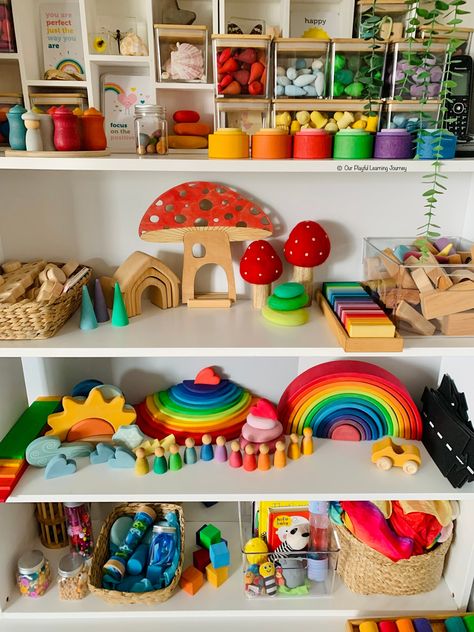 Open Ended Play Ideas, Neutral Gifts, Baby Shelves, Inspirational Crafts, Toy Rotation, Grimm's Toys, Playroom Inspiration, Daycare Classroom, Toy Shelf