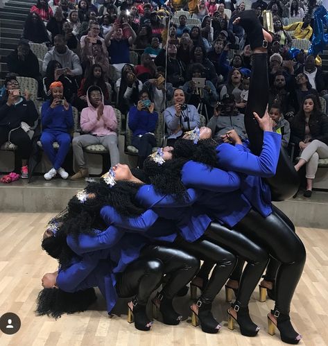 XIXI chapter of Sigma Gamma Rho Sorority @ Wright State University Sp 18! Black Sorority Girl Aesthetic, Sigma Gamma Rho Outfits, D9 Sorority, Black Sorority, Sigma Gamma Rho Sorority, Black Fraternities, Sorority Sisterhood, Butler University, Pretty Poodles