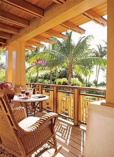 Tropical Porch, Hawaiin Decor, Hawaiian House, Philippines House, Caribbean Homes, Hawaiian Homes, Tropical Living, Hawaiian Decor, British Colonial Style