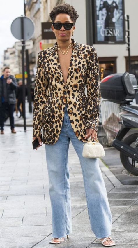 Leopard Print Blazer Outfit, Confident Outfit, Animal Print Blazer, Leopard Print Fashion, Outfits Con Jeans, Leopard Print Blazer, Animal Print Outfits, Animal Print Fashion, Paris Street Style