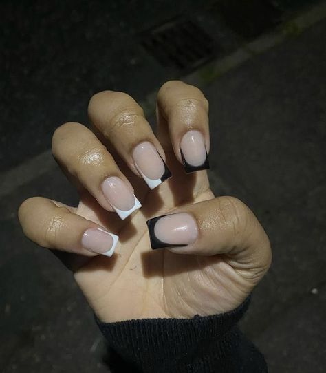 French Tip Shorties, Cute Trendy Nails, French Tips Nails, Tips Nails, Nails Cute, French Tip Acrylic Nails, Work Nails, Dope Nail Designs, Short Square Acrylic Nails