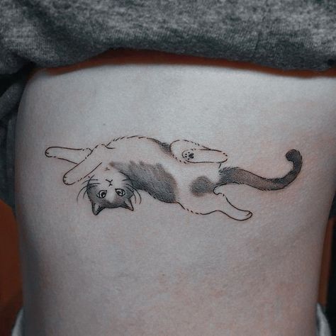 Gray And White Cat Tattoo, Cat Rib Tattoo, Laying Cat Tattoo, Cat Playing Tattoo, Cat Knee Tattoo, Cat Tattoo Black And White, Cat Tattoo Memorial, Pet Tattoos Cat, Cat Tribute Tattoo