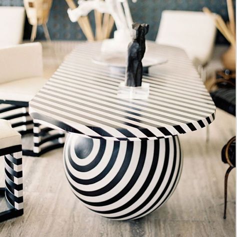 Hand made geometry. Xk #table #stripe #kellywearstler #furniture #limitededition Kelly Wearstler Interiors, Contemporary Garden, Style Loft, Kelly Wearstler, Contemporary Sofa, Marble Table, Contemporary Living Room, Contemporary Bedroom, Contemporary Bathroom