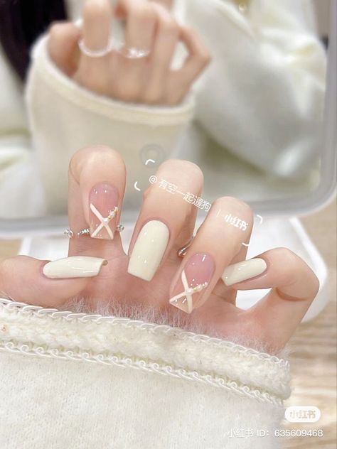 Valentine Nails Pink, Easy Nails, Gel Nail Kit, White Nail Designs, Nails Polish, Nail Forms, Simple Nail Designs, Nailed It, Nail Designs Spring