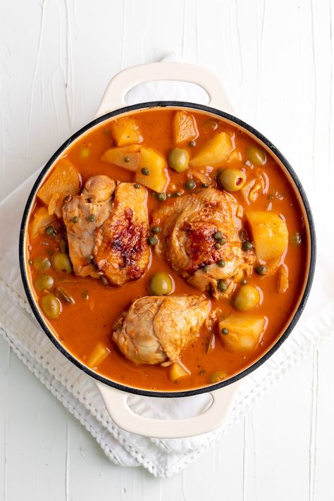 Chicken Fricasse Recipe, Chicken Francaise Recipe, Cuban Chicken, Chicken Stew Recipe, Pollo Recipe, Chicken And Potato, Chicken Fricassee, Cuban Dishes, Potato Stew