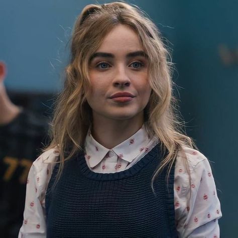 #wattpad #fanfiction I do not own Power Rangers nor Harry Potter, just the idea of a Watching the Films story.
Fifth year Hogwarts student Avalon Potter has gone through hell and back but with her small court by her side, she felt better...until a mysterious voice appeared with nine new people, tells everyone that they... Sabrina Carpenter Movies, Hogwarts Student, Harry Potter Crossover, Film Story, Carpenter Work, Captain America Winter Soldier, Shes Perfect, Anya Taylor Joy, Work It