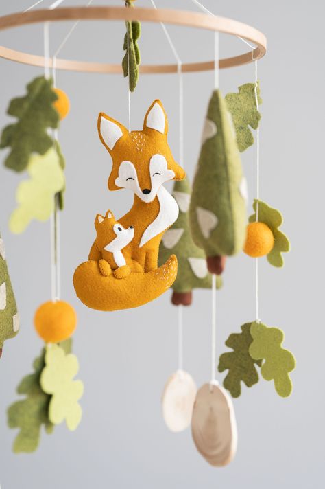 Nursery Ideas Fox Theme, Nursery Fox Theme, Fox Nursery Girl, Fox Themed Nursery, Fox Baby Nursery, Peanuts Nursery, Fox Mobile, Cloud Mobile Nursery, Baby Play Gym Toys