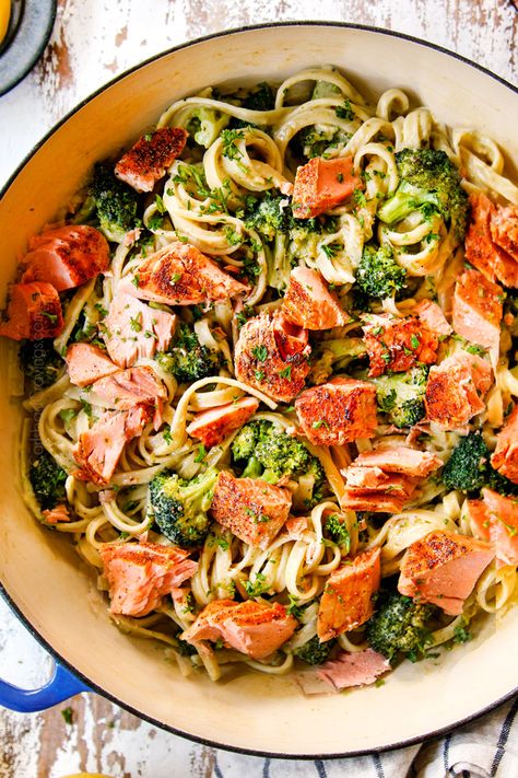 Salmon Brocolli Pasta, Flaked Salmon Recipes, Salmon Broccoli Recipes, Salmon Pasta Healthy, Salmon And Broccoli Recipes, Salmon Broccoli Pasta, Salmon And Broccoli Pasta, Broccoli Salmon, Lemon Garlic Cream Sauce