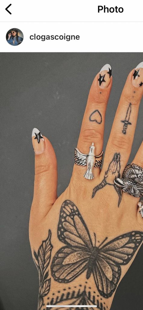 Baddie Hand Tattoos, Baddie Tattoos, Butterfly Hand Tattoo, Unique Butterfly Tattoos, Butterfly Wrist Tattoo, App Filter, Finger Tattoo For Women, Finger Tats, Hand And Finger Tattoos