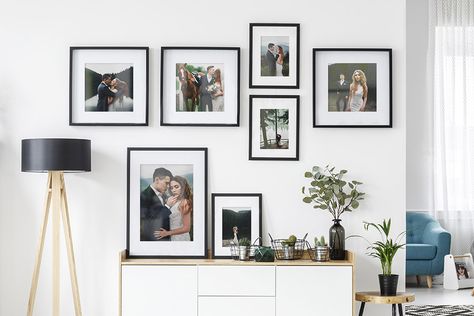 Wedding Picture Wall Display, Wedding Photo Frame Wall, Wedding Pictures Display At Home, Canvas Wedding Pictures, Display Wedding Photos, Wedding Walls, Wedding Gallery Wall, Wedding Photo Frames, Wedding Picture Walls