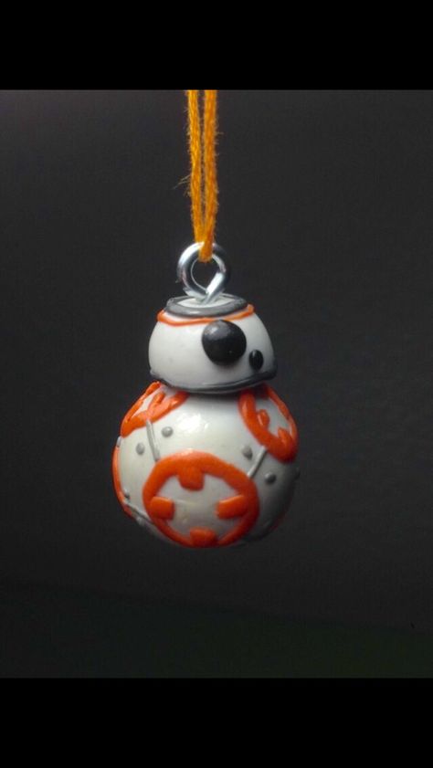 Polymer Clay BB-8 selfmade fimo soft bb 8 Star Wars the Force awakes Clay Star Wars Figures, Star Wars Clay Ideas, Star Wars Polymer Clay, Star Wars Clay, Bb 8 Star Wars, Sculpy Ideas, Star Wars Jewelry, Star Wars Crafts, Star Wars Bb8