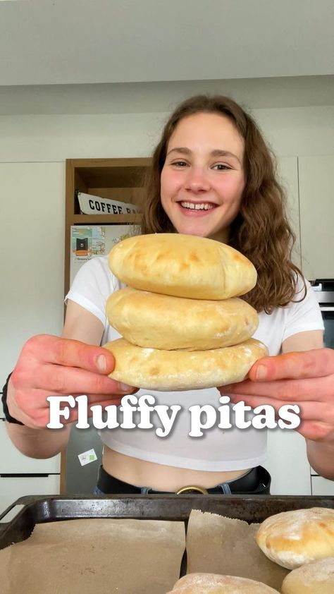 FLUFFY PITAS 🥙 in 2022 | Delicious vegan recipes, Recipes, Vegan recipes easy Delicious Dips, Vegan Yogurt, Easy Baking Recipes Desserts, Tasty Baking, Oil Mix, Fun Baking Recipes, Food Videos Desserts, Easy Baking Recipes, Instant Yeast