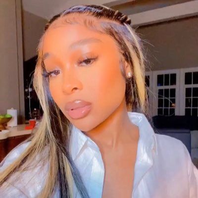 JAYDA WAYDA on Twitter: "Baddest in the room 🖤… " Amour Jayda, Sew In Wig, Jayda Wayda, Hair 101, Frontal Wig Hairstyles, Favorite Hairstyles, In The Room, Black Girls Hairstyles, Aesthetic Hair