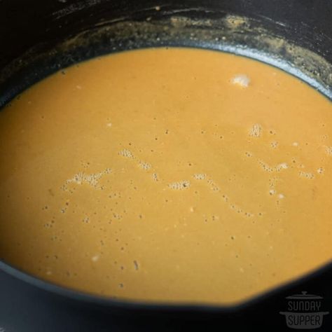 How to Make a Roux for Gravy the Easy Way - Sunday Supper Movement Roux For Gravy, Roux Recipe, Bechamel Sauce Recipe, Creamy Parmesan Sauce, Measuring Ingredients, Gumbo Recipe, Roast Beef Recipes, Turkey Soup, Brown Sauce