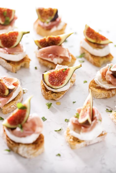 Planning canapes for your next party? These Prosciutoo, Figs, Goat's Cheese and Maple Crostini's are sure to be a hit 🤩 #Canapes #CanapeRecipe #CanapeDish #CanapeIdeas #CanapeInspiration Fig And Prosciutto Crostini, Party Canapes, Fig Tart, Goat Cheese Crostini, Mini Goats, Canapes Recipes, Fancy Appetizers, Prosciutto Crudo, Goats Cheese