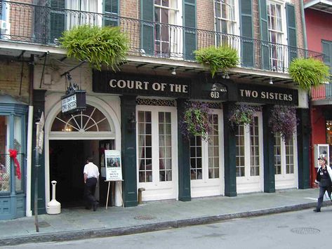 New Orleans Brunch, Court Of Two Sisters, New Orleans Bachelorette, New Orleans Vacation, Brunch Places, Cool Jazz, New Orleans Travel, Mothers Day Brunch, Brunch Spots