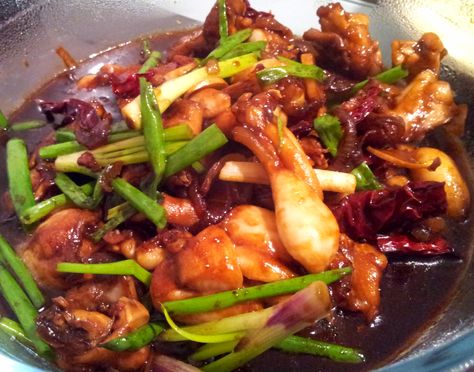 Kung po frog legs Frog Legs Recipe, Fried Frog Legs, Pao Recipe, Frog Eye Salad, Dried Chillies, Wild Game Recipes, Eastern Cuisine, Exotic Food, Fusion Food