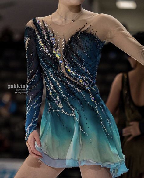 Ice Skating Competition Dress, Custom Figure Skating Dresses, Haein Lee, Competition Skating Dress, Figure Skating Competition Dresses, Figure Skating Outfits, Ice Skating Outfit, Falling Star, Figure Skating Costumes