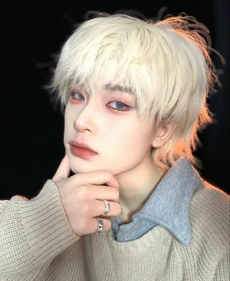 Boyish Makeup, Chinese Makeup, 얼굴 드로잉, Male Makeup, Male Cosplay, Corte De Cabelo Masculino, Human Poses, Cosplay Makeup, Asian Makeup