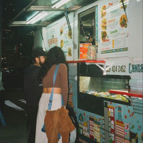 Nyc Underground Aesthetic, New York City 2000s Aesthetic, New York Underground Aesthetic, Artsy Girl Aesthetic, Nyc Summer Aesthetic, Nyc Pride Aesthetic, To Sir With Love, Foodtrucks Ideas, Nyc At Night