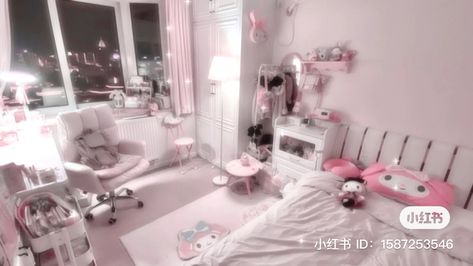 Arte Do Kawaii, Bedroom Upgrade, Jirai Kei, Princess Room, Room Desk, Pretty Room, Kawaii Room, Room Setup, House Room