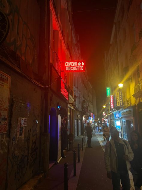 Underground Jazz Club, Jazz Club Exterior, Jazzpunk Aesthetic, Paris Jazz Club, Paris Clubs, 1980 Aesthetic, Jazz Club Aesthetic, Jazz Restaurant, Jazz Room