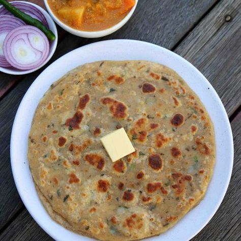 aloo roti recipe | potato roti recipe | how to make alu roti - Hebbar's Kitchen Potato Roti, Indian Flatbread, Gourmet Burger, Recipe Potato, Indian Flat Bread, Flatbread Recipe, Roti Recipe, Breakfast Recipes Indian, Paratha Recipes