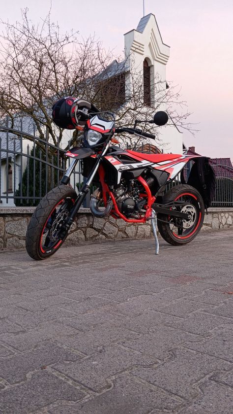 Beta rr50 supermoto Beta 50cc, Moto 50cc, Moto Car, Graphic Kit, Moto Cross, Mopeds, Vroom Vroom, Dirt Bike, Motocross