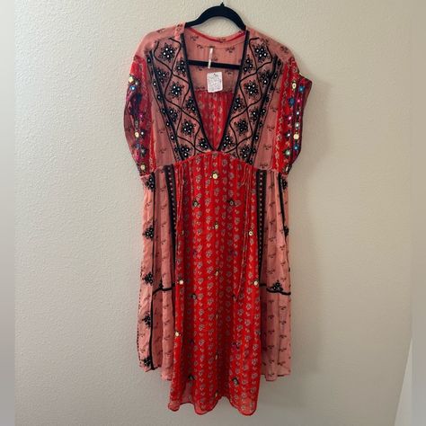 Nwt Free People Smiling Sun Embroidered Maxi Top Black Pink Red Dress Women’s Size Xs Brand New With Tag Oversized Fit Approximate Measurements Laying Flat Pit To Pit: 23 In Length: 43 In I Post Daily! Please Reach Out With Any Questions. Bohemian V-neck Embroidered Dress For Festival, Red Bohemian Patchwork Dress, Free People Feeling Groovy Dress, Free People Embroidered Dress, Red V-neck Boho Hippie Dress, Embroidered Dress Boho Free People, Pink And Red Dress, Boho Witch, Boho Street Style