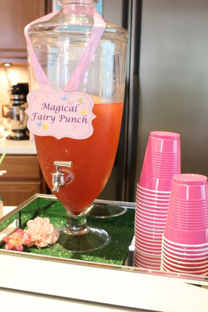 Drinks at a Fairy Party #fairy #partydrinks Fairy Punch, Fairy Party Food, Fairies Party, Rainbow Punch, Fairy Princess Party, Fairy Theme Party, Birthday Fairy, Fairy Garden Birthday Party, Rainbow Fairy