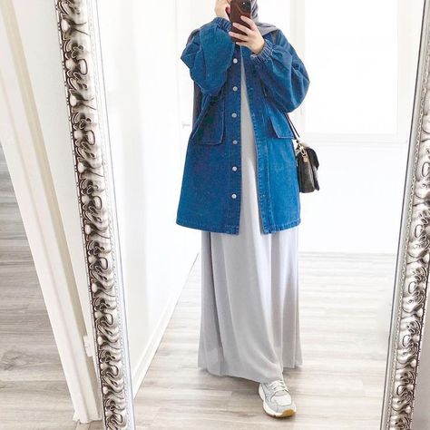 Abaya With Jacket, Moslem Fashion, Modern Hijab Fashion, Hijab Fashionista, Mode Turban, Modest Fashion Hijab, Muslim Fashion Hijab Outfits, Muslim Outfits Casual, Hijab Style Casual