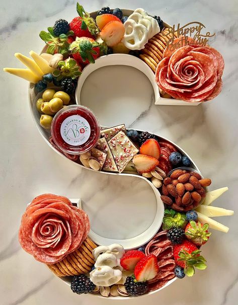 Letter Shaped Charcuterie Board, Charcuterie Letters, Board Party Ideas, Charcuterie Party, Catering Ideas Food, Charcuterie Inspiration, Charcuterie Platter, Charcuterie And Cheese Board, Party Trays