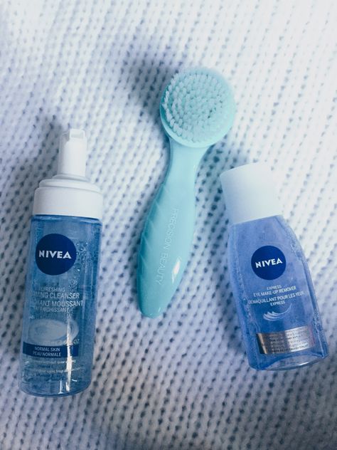 Nivea Skincare Routine, Nivea Cleanser, Nivea Aesthetic, Nivea Skin Care Products, Nivea Skincare, Nivea Products, Sking Care, Parfum Victoria's Secret, Tropic Skincare