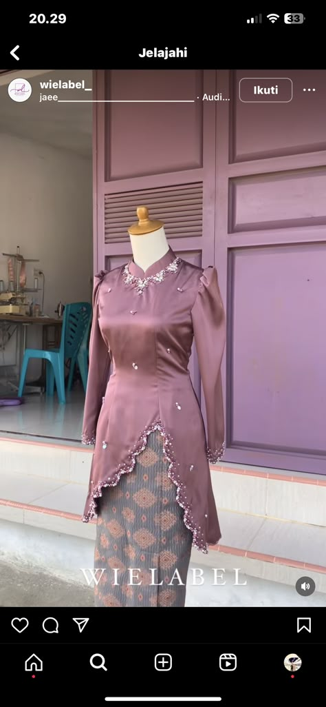 Baju Kurung Kain Songket, Baju Kurung Songket Modern, Design Baju Kurung Fashion, Bridesmaid Songket, Kebaya Malaysia, Kebaya Melayu, Baju Kurung Moden Style, Kebaya Bridesmaid, Kebaya Lamaran