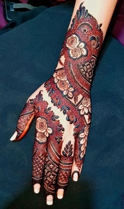 Full Body Mehndi Designs, Sadiya's Henna Design, Kashi Mehndi Designs, Kashees Mehndi Design Beautiful, Kashees Mehndi Designs, Pakistani Mehndi Design, Back Hand Henna Design, Kashees Mehndi, Back Hand Henna