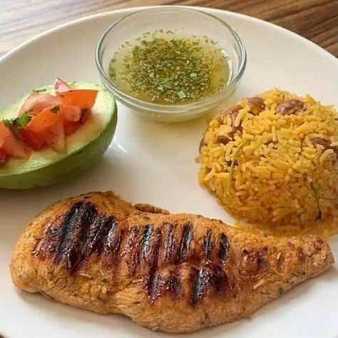 Grilled Avocado, Marinating Chicken Breast, One Pot Chicken, Pepper Steak, Paleo Chicken, Chicken Cutlets, Cat Recipes, Marinated Chicken, Food Labels