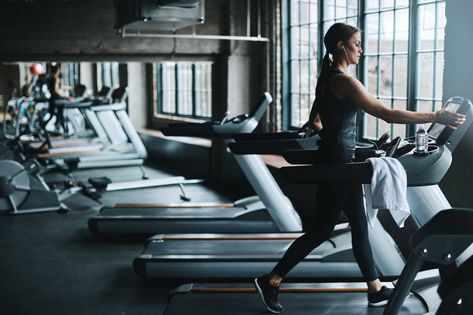 Check Your Breath! No Matter Your Workout, We Have Some Helpful Tips For You Best Treadmill Workout, Workouts For Runners, Paul Graham, Best Treadmill, Gym Photoshoot, Gym Photography, Good Treadmills, Treadmill Workouts, Running On Treadmill