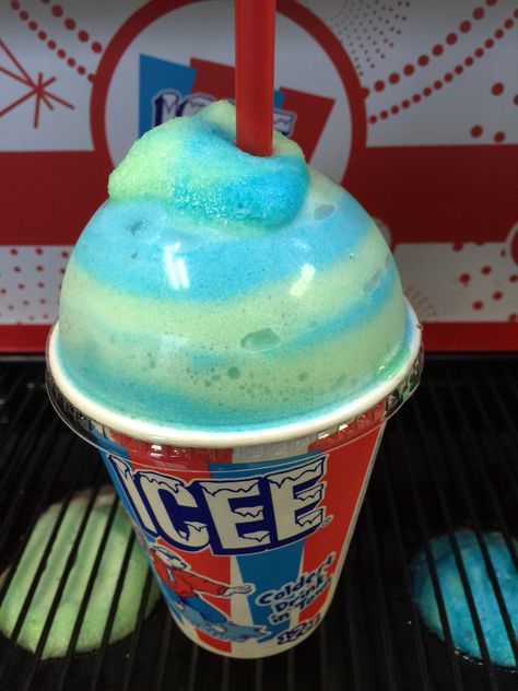 Earth - Blue Raspberry & Sour Green Apple Watermelon Pinterest Feed, Candy Drinks, Cool Places, Junk Food Snacks, Food Babe, Tidal Wave, Fun Places To Go, Food Drinks Dessert, Blue Raspberry