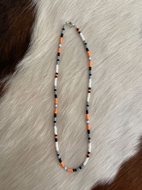 Western Jewelry Necklace, Afro Jewelry, Smyrna Beach Florida, New Smyrna Beach Florida, Simple Beaded Necklaces, Cowgirl Necklaces, Native American Necklace, Western Boutique, Bracelet Craft Diy