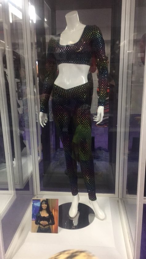 Selena Quintanilla Museum, Selena Outfits, Museum Outfits, Selena Museum, Selena Perez, Selena And Chris Perez, Chris Perez, Selena Quintanilla Outfits, Selena Quintanilla Fashion