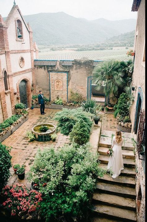 Elegant spanish wedding ideas at Castell de Riudabella in Spain Elegant Spanish Wedding, Spanish Wedding Ideas, Destination Wedding Spain, Catalunya Spain, Wedding Spain, Spanish Wedding, Villa Wedding, Destination Wedding Inspiration, Italian Wedding