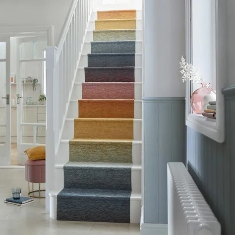 Bold Interior, Edwardian House, Hallway Designs, Stair Decor, House Stairs, Ombre Effect, Carpet Stairs, Stair Runner, Stairs Design