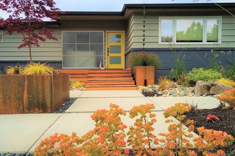 Broadview Mid-Century - Midcentury - Garden - Seattle - by Olander Garden Design | Houzz IE Mcm Garden, 70s Garden, Ipe Deck, Mid Century Landscape, Flagstone Pathway, Classic Mid Century Modern, Flagstone Path, Deck Colors, Prairie Garden